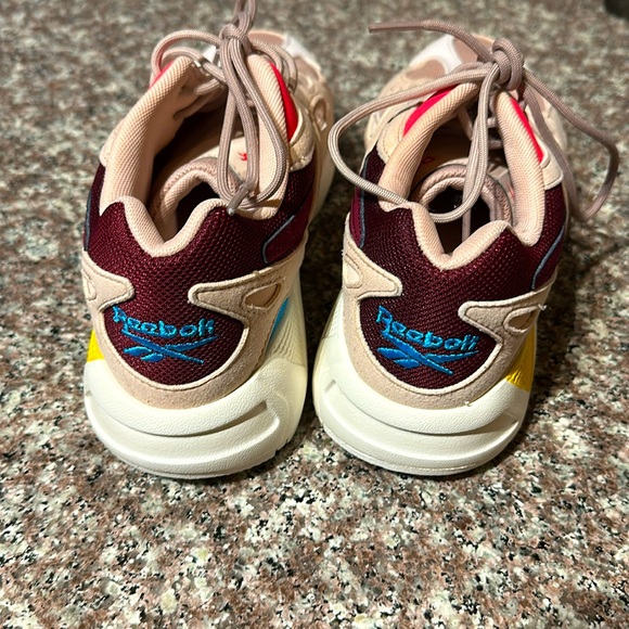 Reebok Aztrek 96 Tan Trainers - Picture 5 of 10